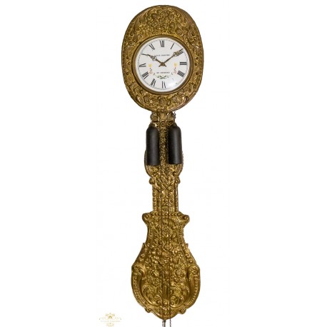 Antiguo reloj de pared tipo Morez, con cuerdas manuales, de origen francés, y funcionando a la perfección.